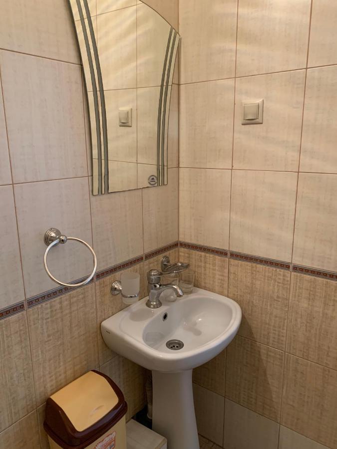 Guest House Aphyn Leto Гагра Екстериор снимка